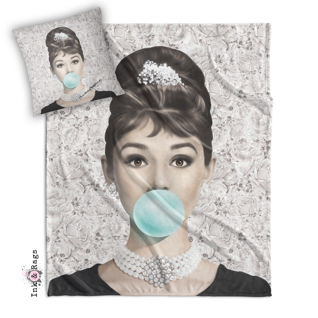Beige Rose Audrey Hepburn Decorative Throw and Pillow Cover Set